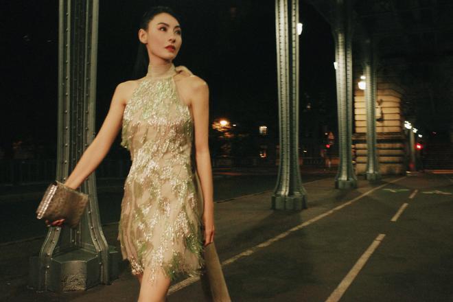 巴黎这一夜：张柏芝美艳动人，杨颖东方神韵，杨幂太霸气