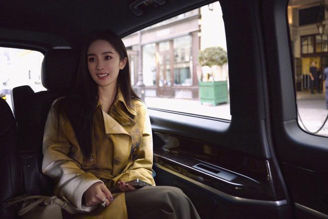 巴黎这一夜：张柏芝美艳动人，杨颖东方神韵，杨幂太霸气