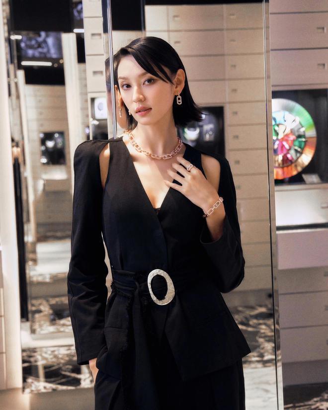 巴黎这一夜：张柏芝美艳动人，杨颖东方神韵，杨幂太霸气