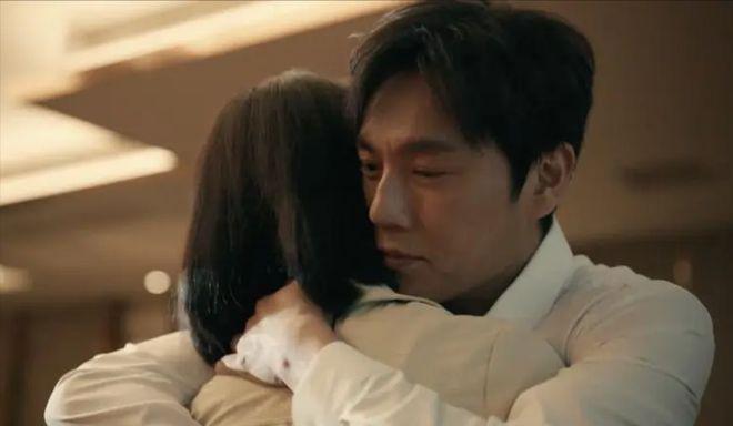 谍战剧又出天花板级王炸，杨幂秦昊领衔，央视这次押对宝了