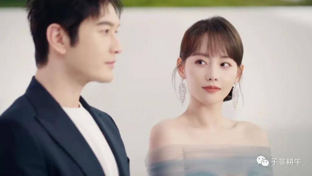 “情妇”别硬演，看看这两位的风情万种，才是上位的最高境界