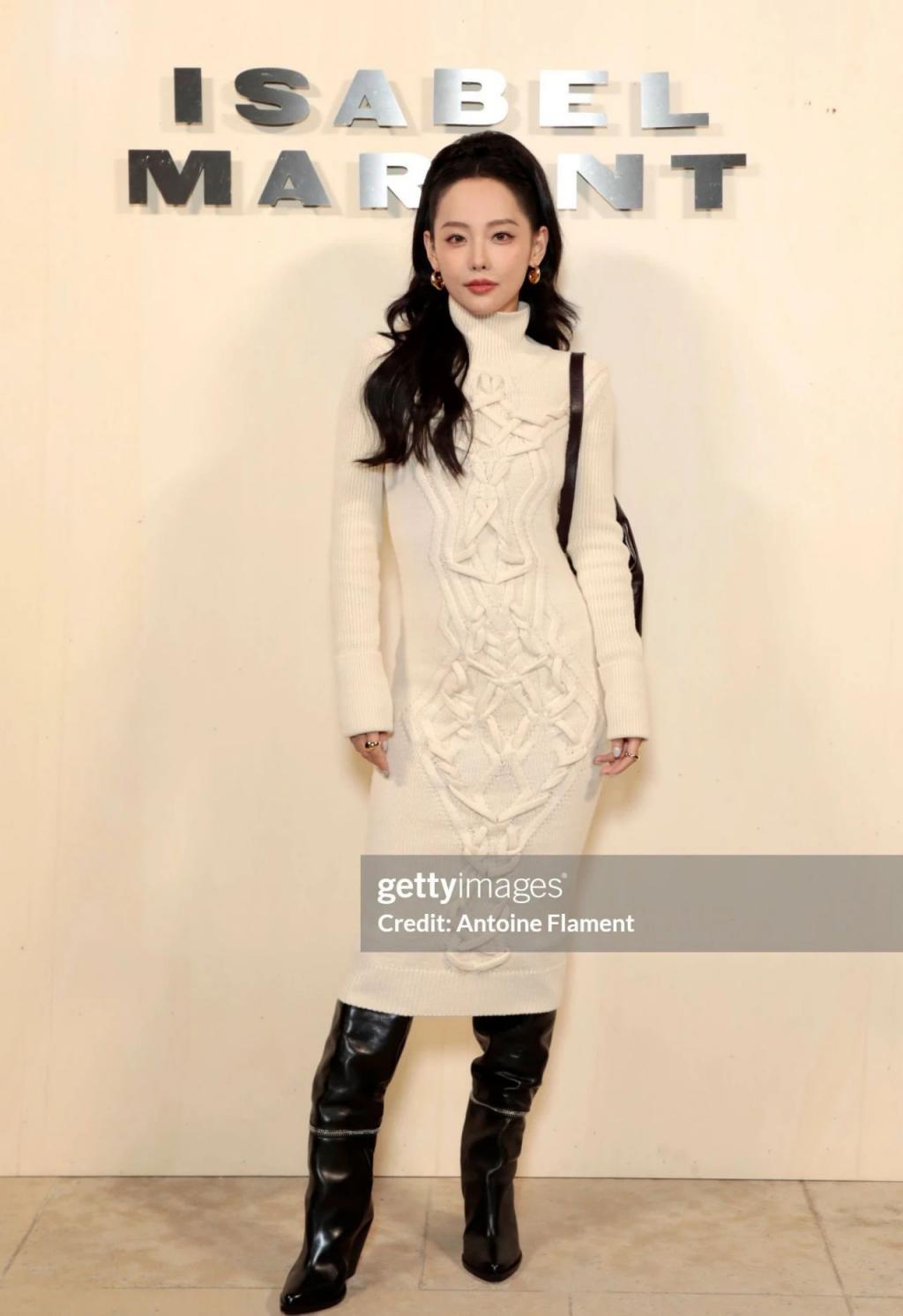 巴黎时装周明星生图:马思纯与精修图差别大,童瑶白鹿妆造拉胯