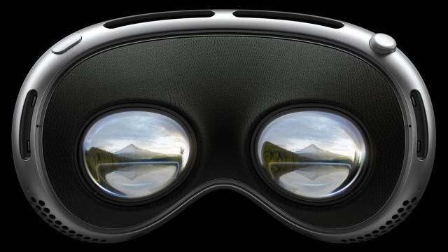 苹果 Vision Pro 头显和眼镜夹片配对流程曝光