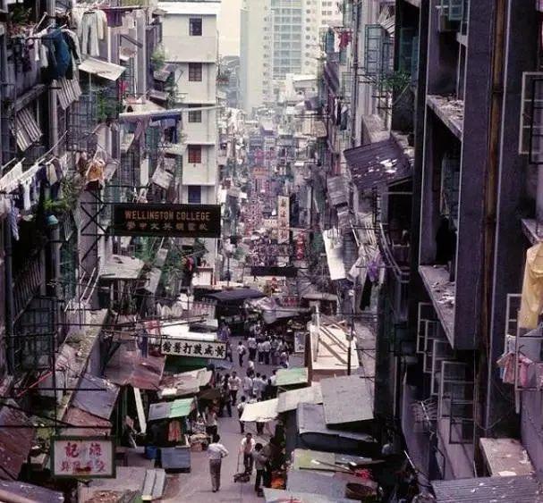 最穷港姐，炒房赚了5亿