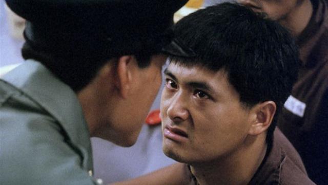 钟欣潼翻拍《监狱风云》差评漫天，首日票房仅77万