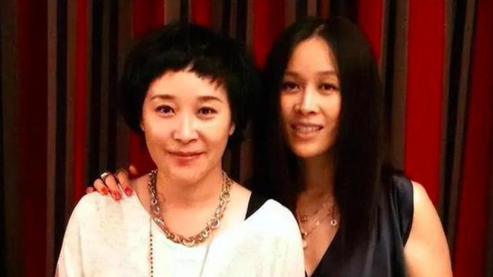 那英姐姐那辛在香港被捕？本人辟谣：网上传的都是假的