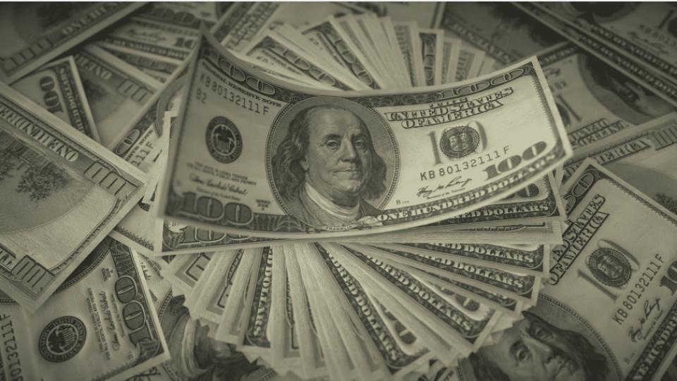 所有人将见证历史？美国建国近250年来从未发生过这一幕……