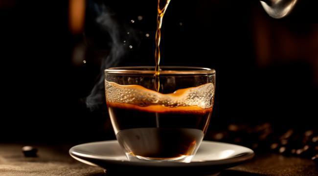 瑞幸“联姻”茅台，谁蹭谁？