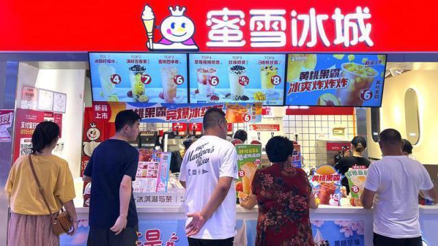 喜茶加盟费低于蜜雪冰城？县城茶饮战超出你的想象