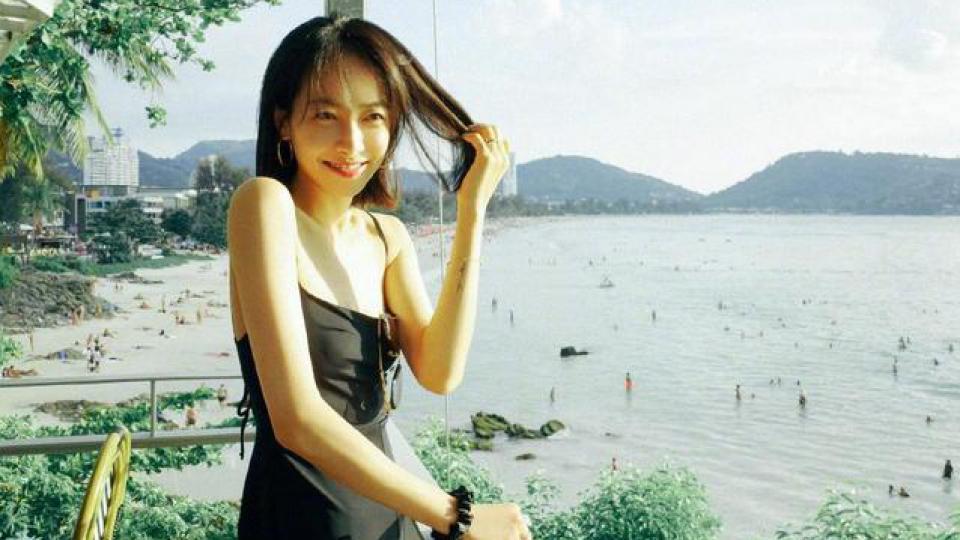 宋茜晒美照纪念出道十四周年 回应粉丝“谢谢你们记得”