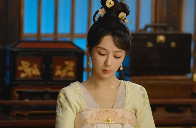网传杨紫又接一部大女主剧,网友担心《长相思2》