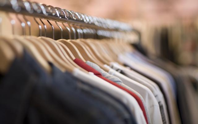 安踏怎么又赢麻了？