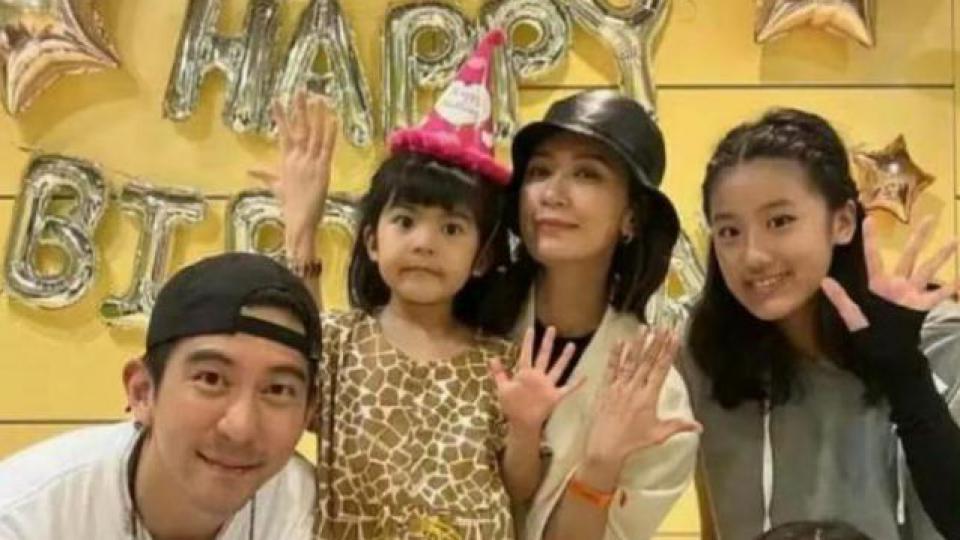 贾静雯回应梧桐妹戴鼻环：有交谈，叮嘱她别后悔