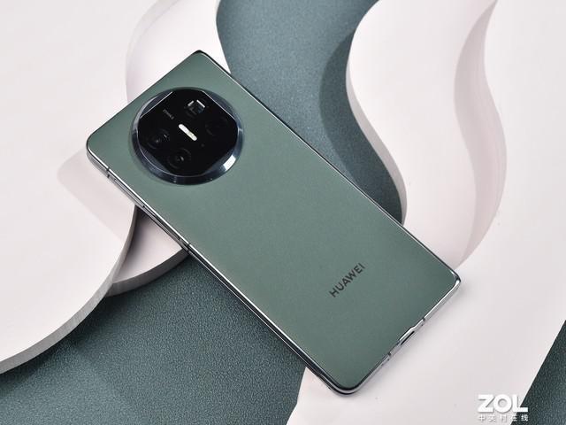 华为Mate X5抢先上手体验：折叠屏机皇强势回归