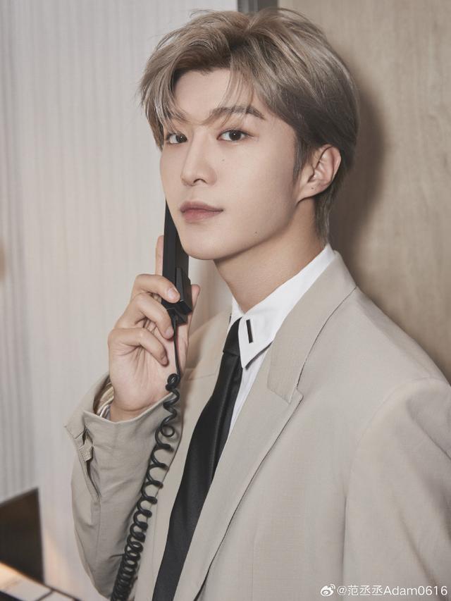 范丞丞温馨提示大家暴雨注意出行 时刻关注天气状况