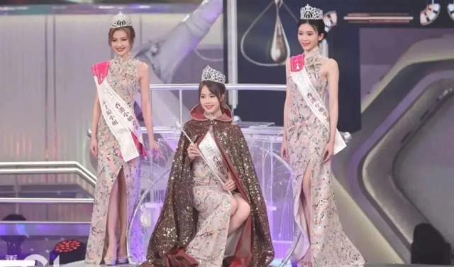 亚军父母被曝是老赖，冠军有背景，港姐现在不需要嫁豪门？