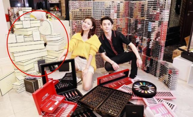 李佳琦翻车！直播间怼消费者，道歉不真诚，无法共情打工人？