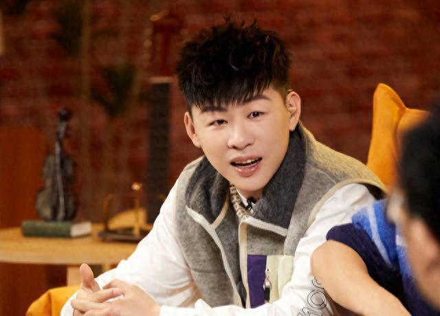 《披荆斩棘》什么情况？高人气选手没成为队长，恶意剪辑？