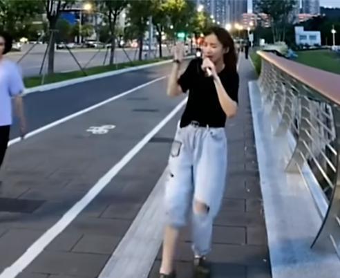 网红20年，一个被封，一个成顶流，成为网红的秘密都藏在这里