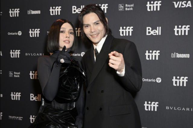 向佐：为了直播一天只睡3个小时！郭碧婷红毯变得不敢认