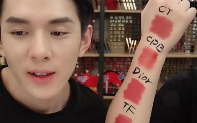 李佳琦终究不是林志玲