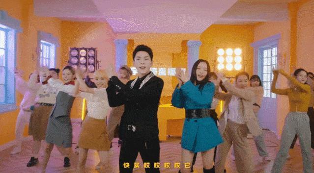 一夜爆红的顶流，这次是彻底翻车了