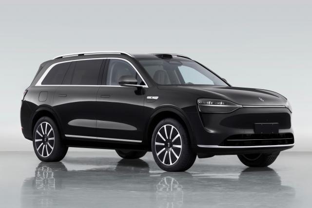 又一批汽车申报！天气渐寒车市却更“热闹”了