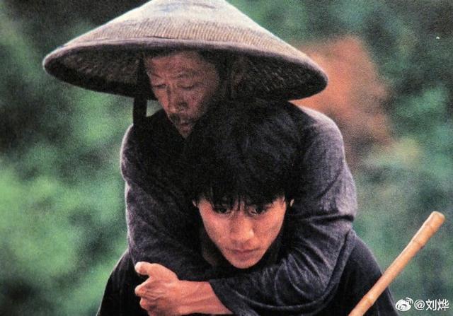 演员滕汝骏去世 刘烨晒合作旧照发文悼念