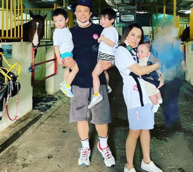 38岁男星张致恒宣布结扎，和老婆四年生四个娃面临经济危机