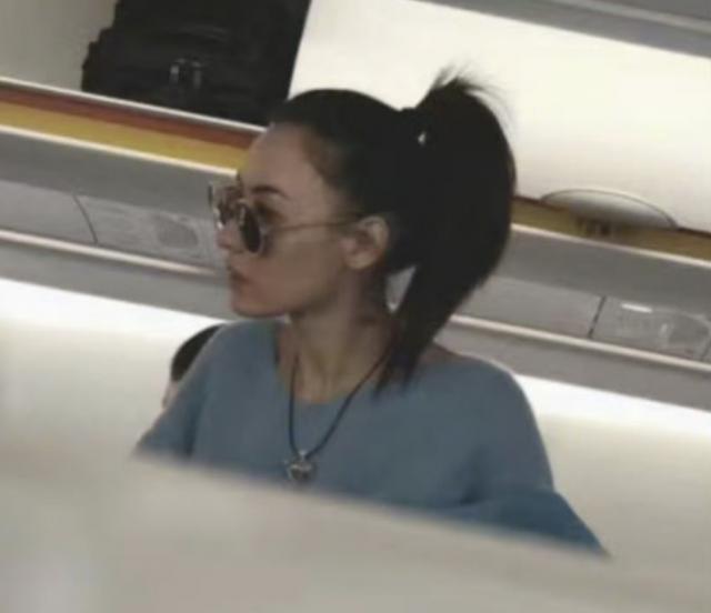 ?顶级骨相也就她了！张柏芝张馨予同框，才知周星驰眼光多毒