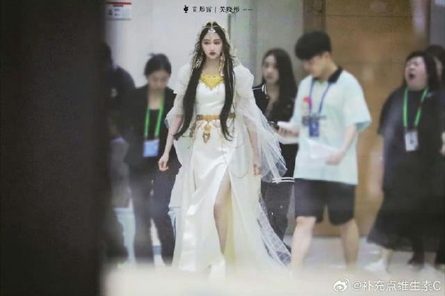 《王牌对王牌》路透 唐嫣关晓彤宋亚轩古装造型惊艳