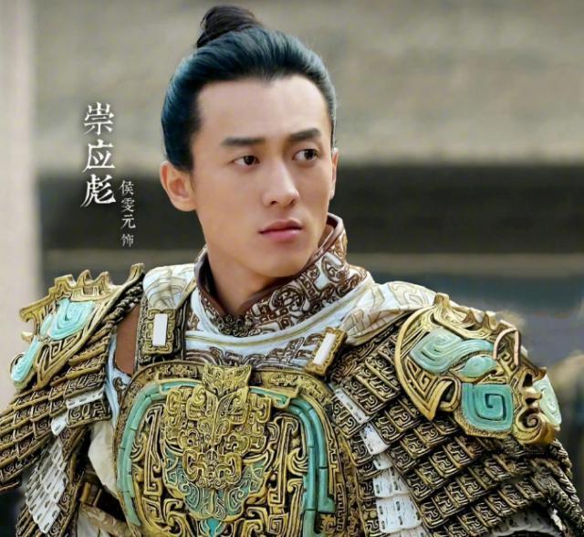 咦！他俩居然成了一对