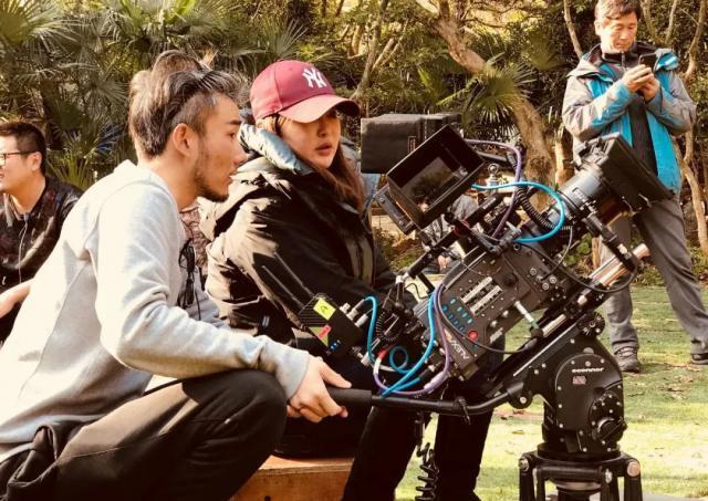 网红都那么美，为什么当不了明星？