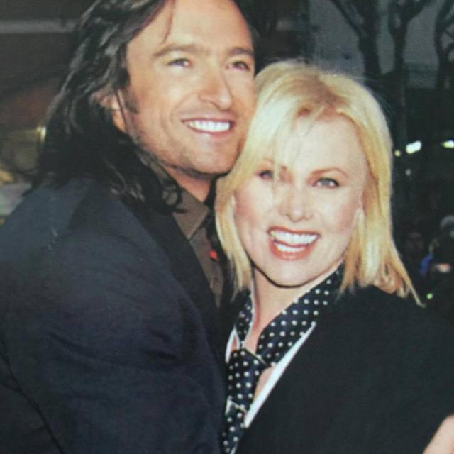 54岁狼叔休·杰克曼与67岁妻子官宣离婚，四个月前还高调秀恩爱