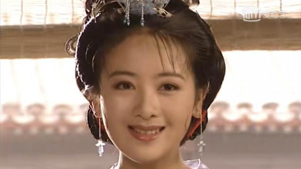 她能翻红，是内娱最大的悲哀