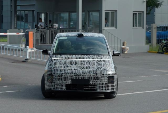 新能源 MPV 怎么就火了！