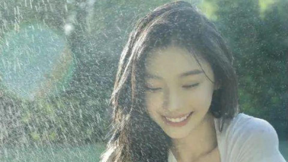 她真的是照骗女王！