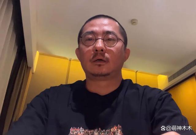 电影圈闹起来了！《永安》制片怒怼影评人，朱一龙新片被威胁