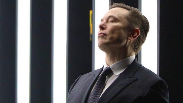 特斯拉万亿帝国的阴影