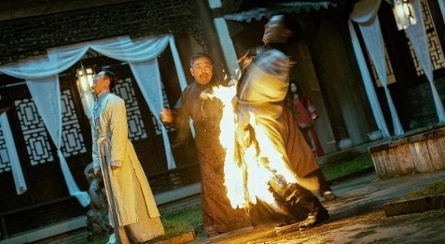 没想到，她以前这么色？！