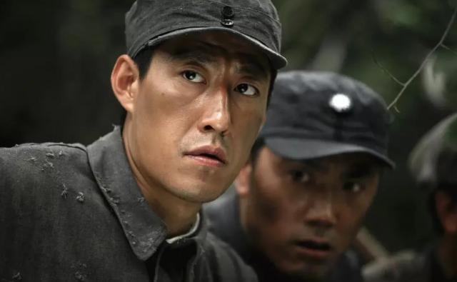 浓眉大眼的，演的什么鬼东西