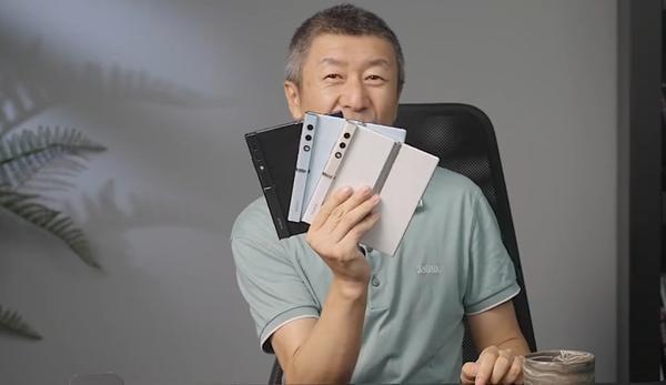 折叠屏手机全都不结实？荣耀V Purse来刷新你认知了