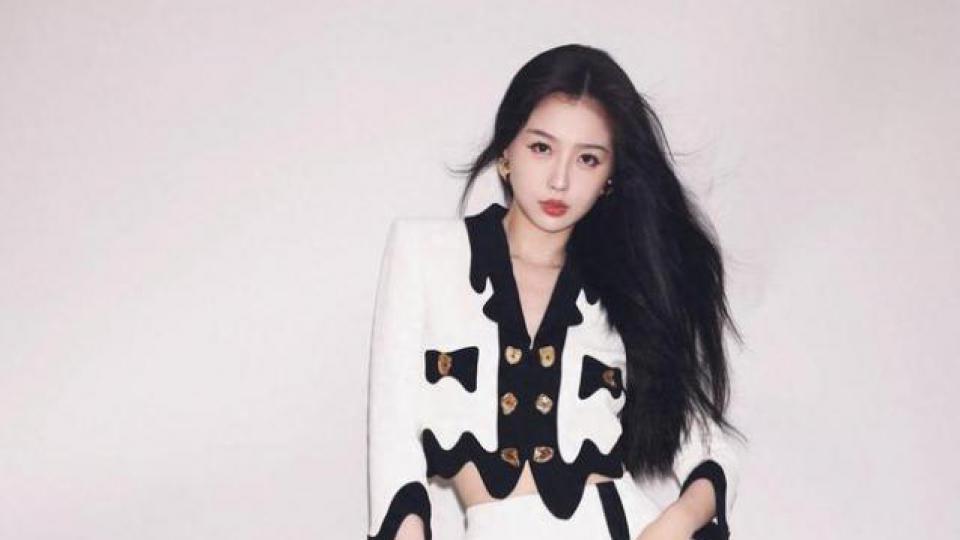 虞书欣高调出国翻车！父母被扒再恢复执行222万