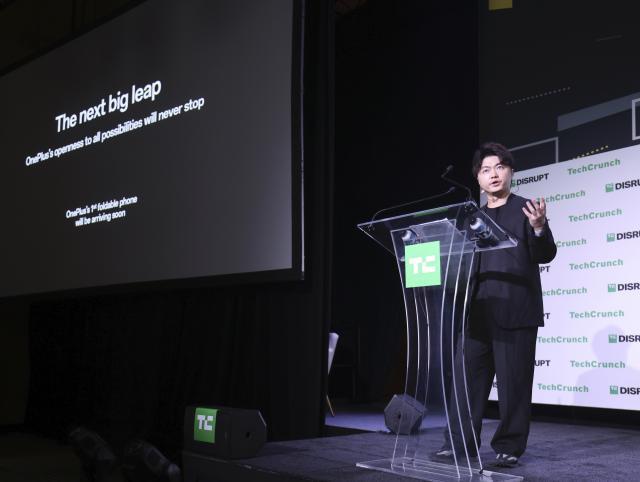 一加首款折叠屏定档，但它有惊喜吗？