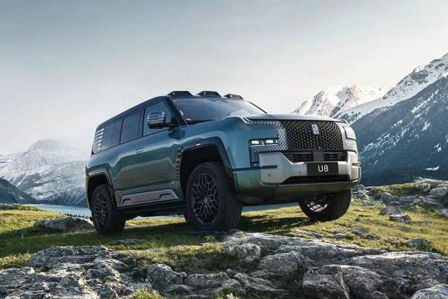 仰望 U8 上市，国产百万级豪车行不行？