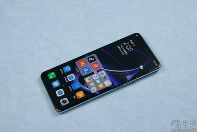 荣耀两款新机或即将亮相，均搭载高通旗舰级主控