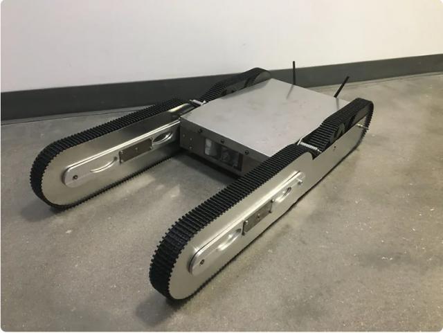 可在火灾中救人的防火坦克机器人 FireBot 发布，售价 9 万美元