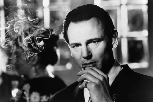 火了30年的顶级男星，这次真·凉了