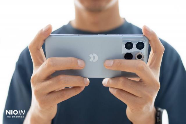 蔚来为什么做 NIO Phone 手机？我找到这些答案