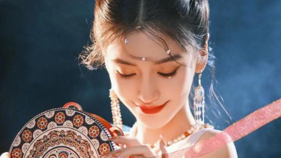 粉丝让她别再接戏了？